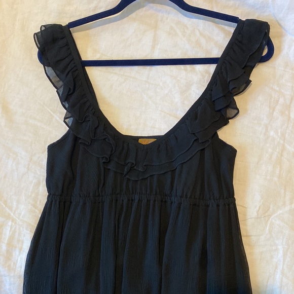 Ali Ro Black Empire Waist Ruffle Neckline Dress. Size 4. 100% Cupro. Mini length - Picture 7 of 10
